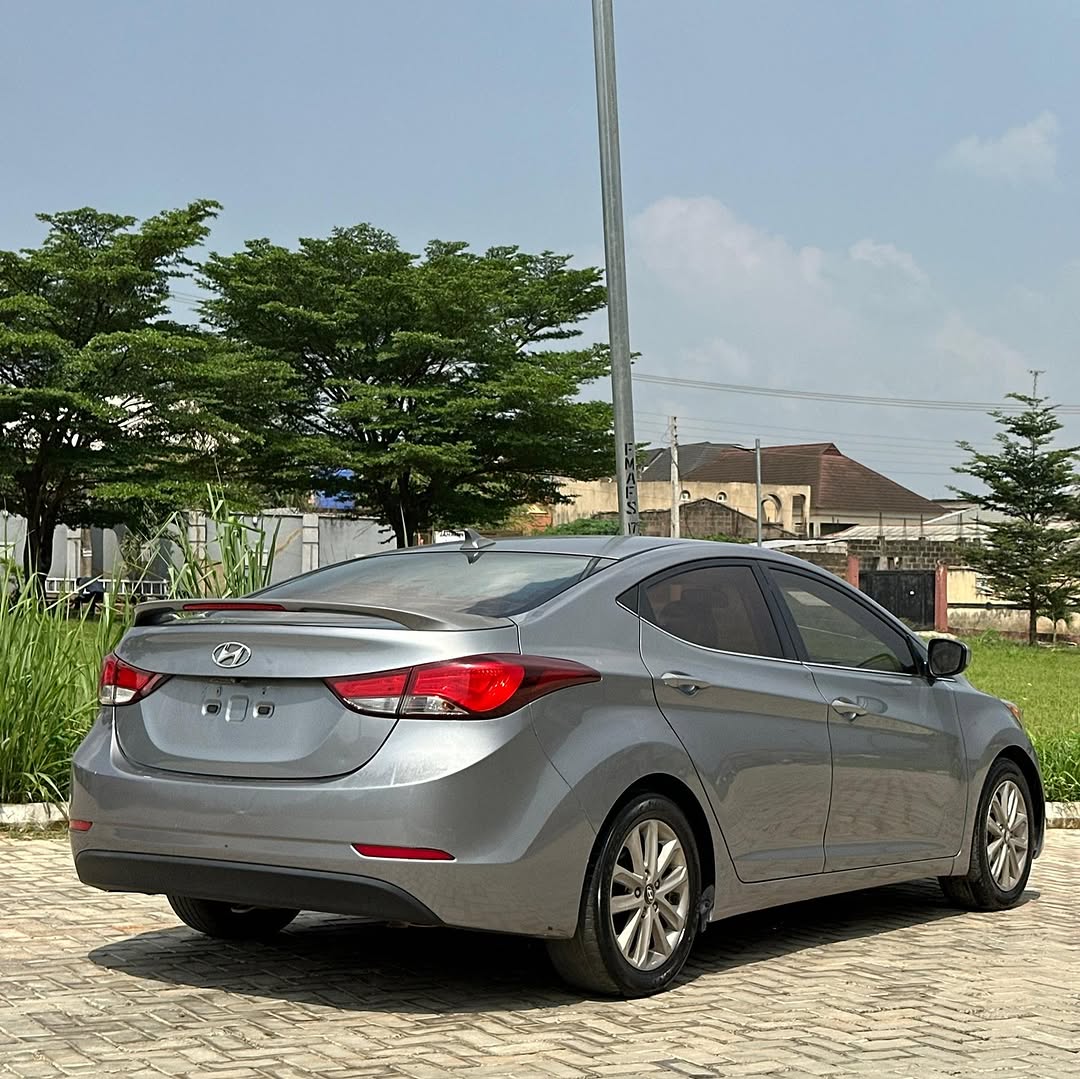 2015 Elantra Sport: Sunroof, Clean & Duty-Paid