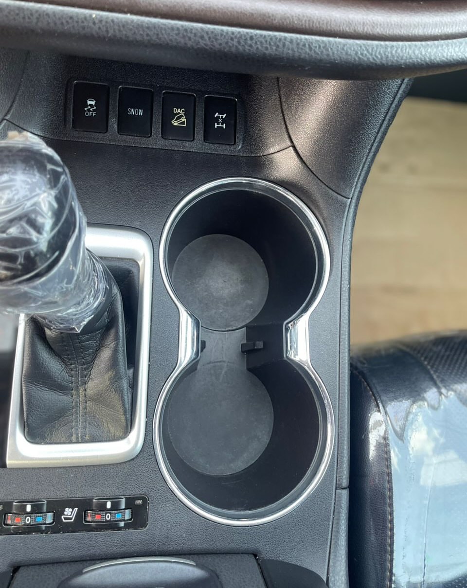 Luxury 2016 Highlander: Panoramic Sunroof & AWD