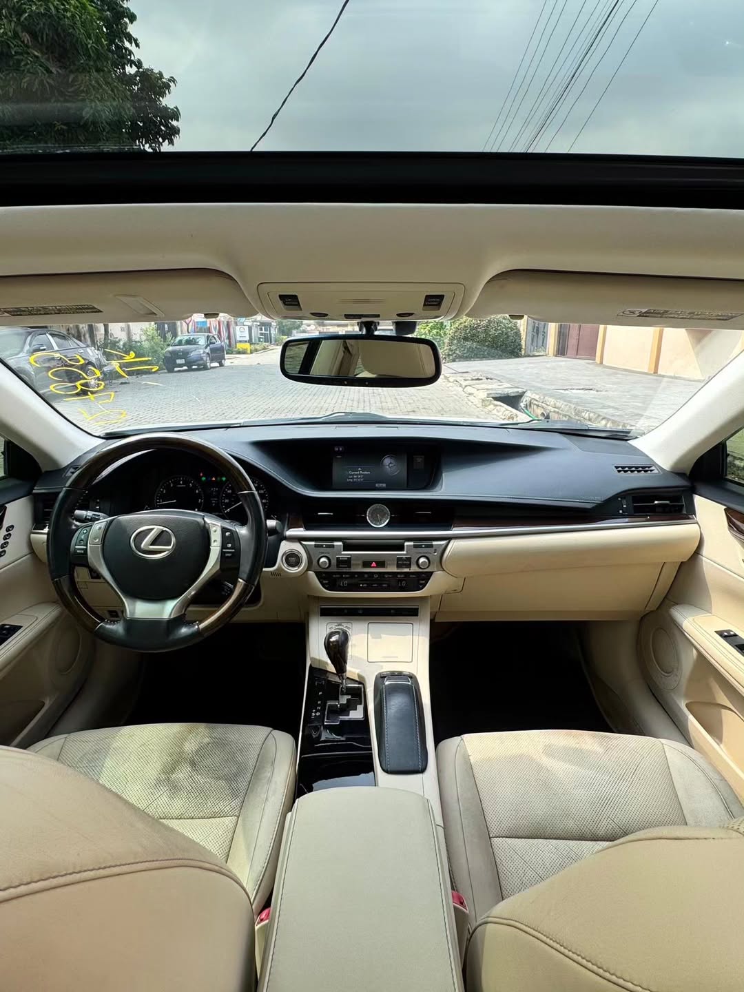 2014 Lexus ES350: Luxury for Just ₦17.5M!