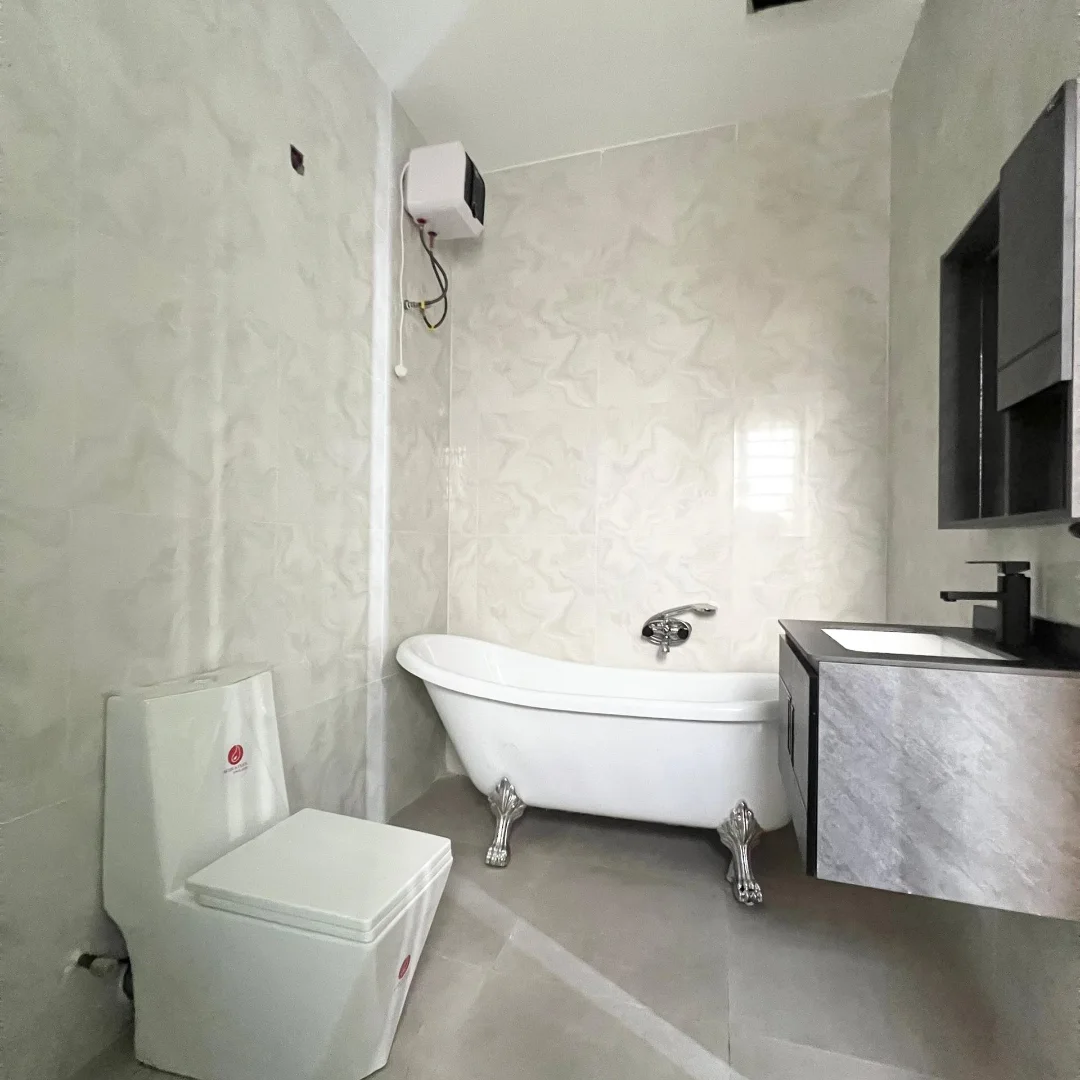 Spacious 4-Bedroom Duplex in Prime Ajah