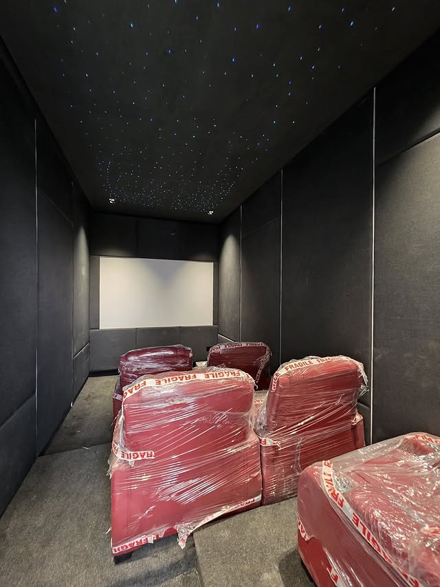 Exclusive 5-Bed Smart Dulex with Cinema & Pool in Chevron