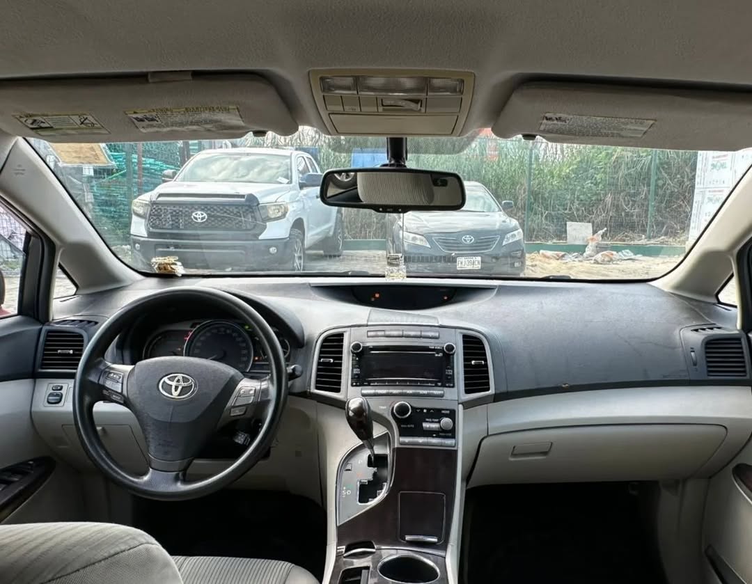 Smooth 2010 Venza: Chilled AC, Untouched Engine