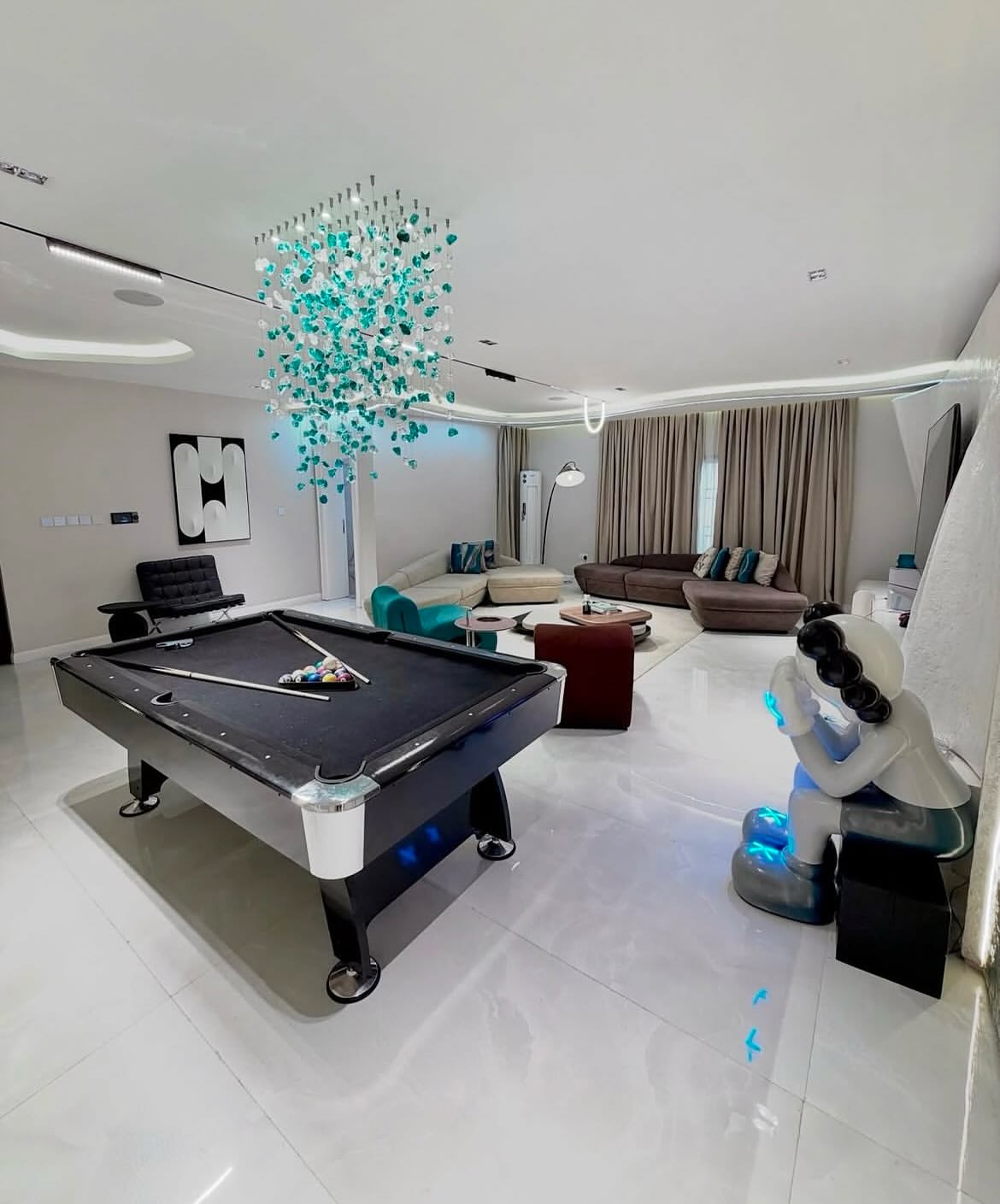 Play, Relax, Live: Smart Abuja Haven with PS5 & Pool
