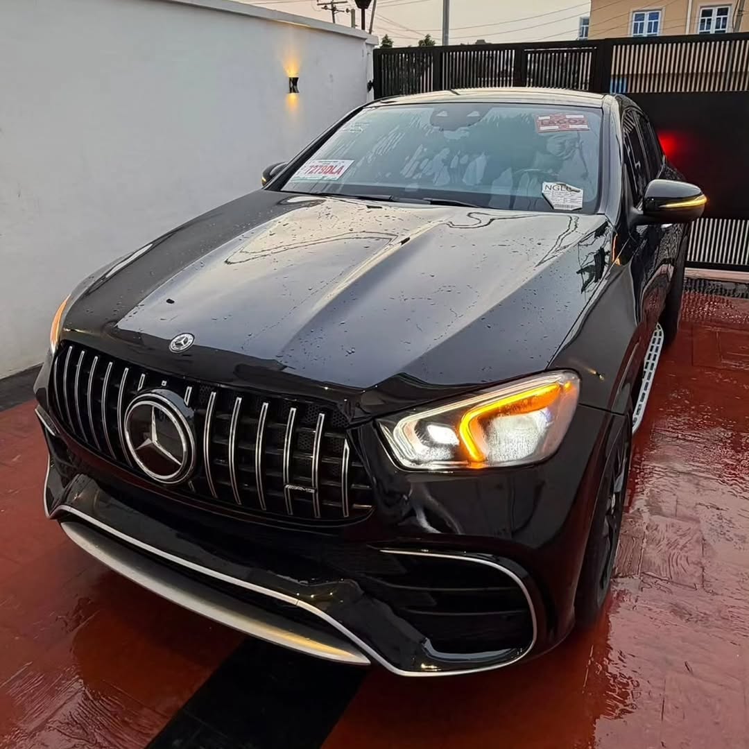 Unleash Power & Luxury: 2022 GLE 63s V8 Biturbo