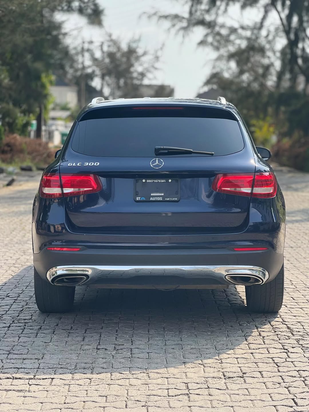 Luxury 2016 GLC300: Panoramic Roof & Driver Assist