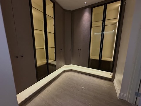 Lifecamp’s Smart 7-Bedroom Haven with Elevator