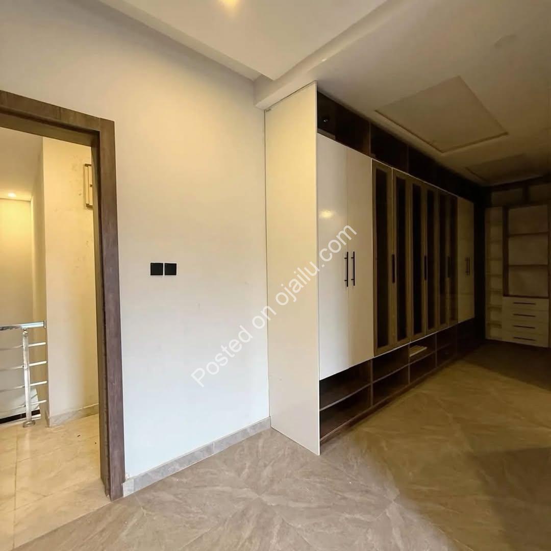 Lekki’s Ultimate Family Sanctuary: 4BR Maisonette with Pool & BQ