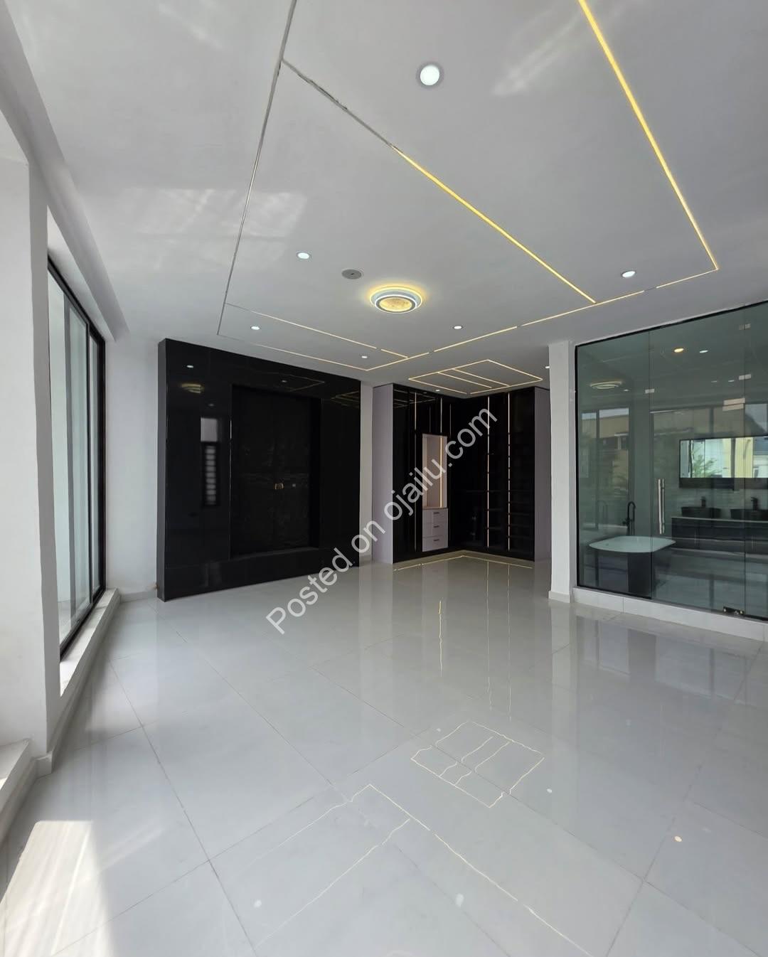 Lekki’s Ultimate 5-Bedroom Estate Masterpiece