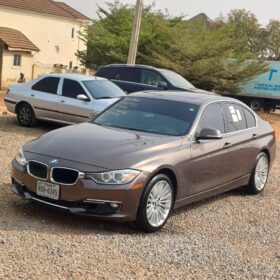 BMW 328i: Luxury Power