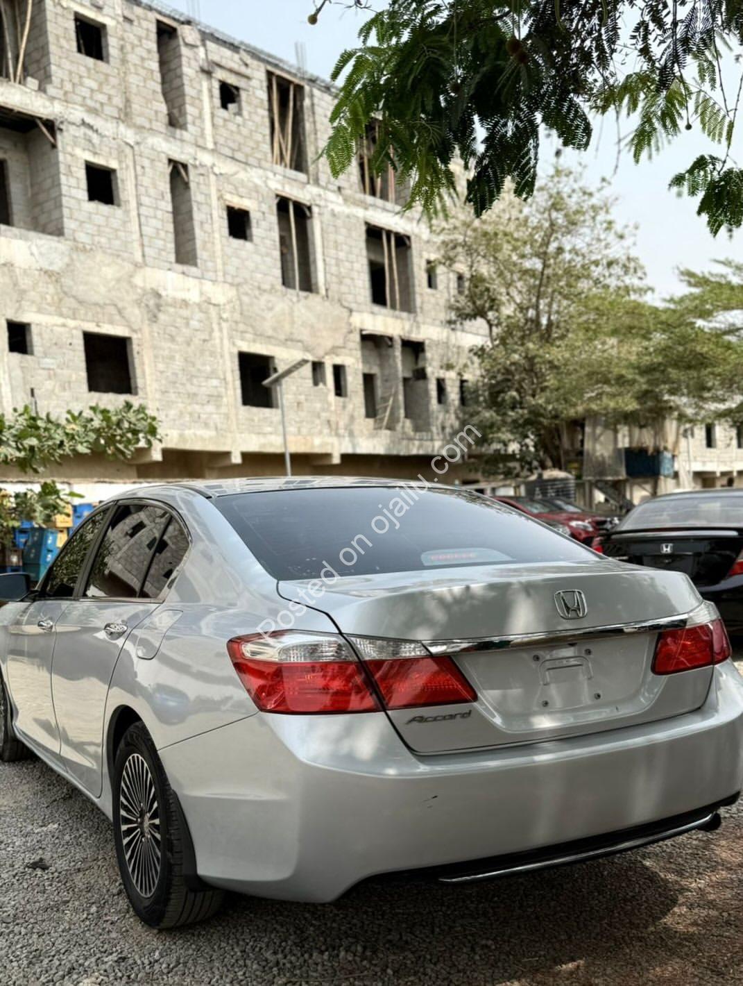 2013 Honda Accord LX: Luxury & Tech for 10M Naira