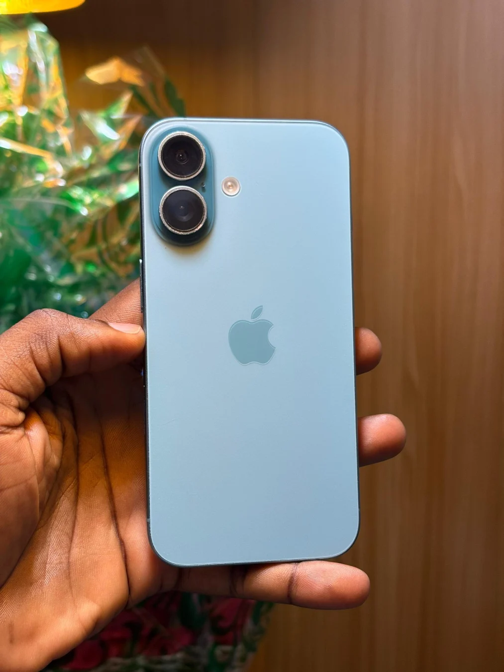 iPhone 16: 128GB, Dual SIM, 92% Battery, Face ID Ready!