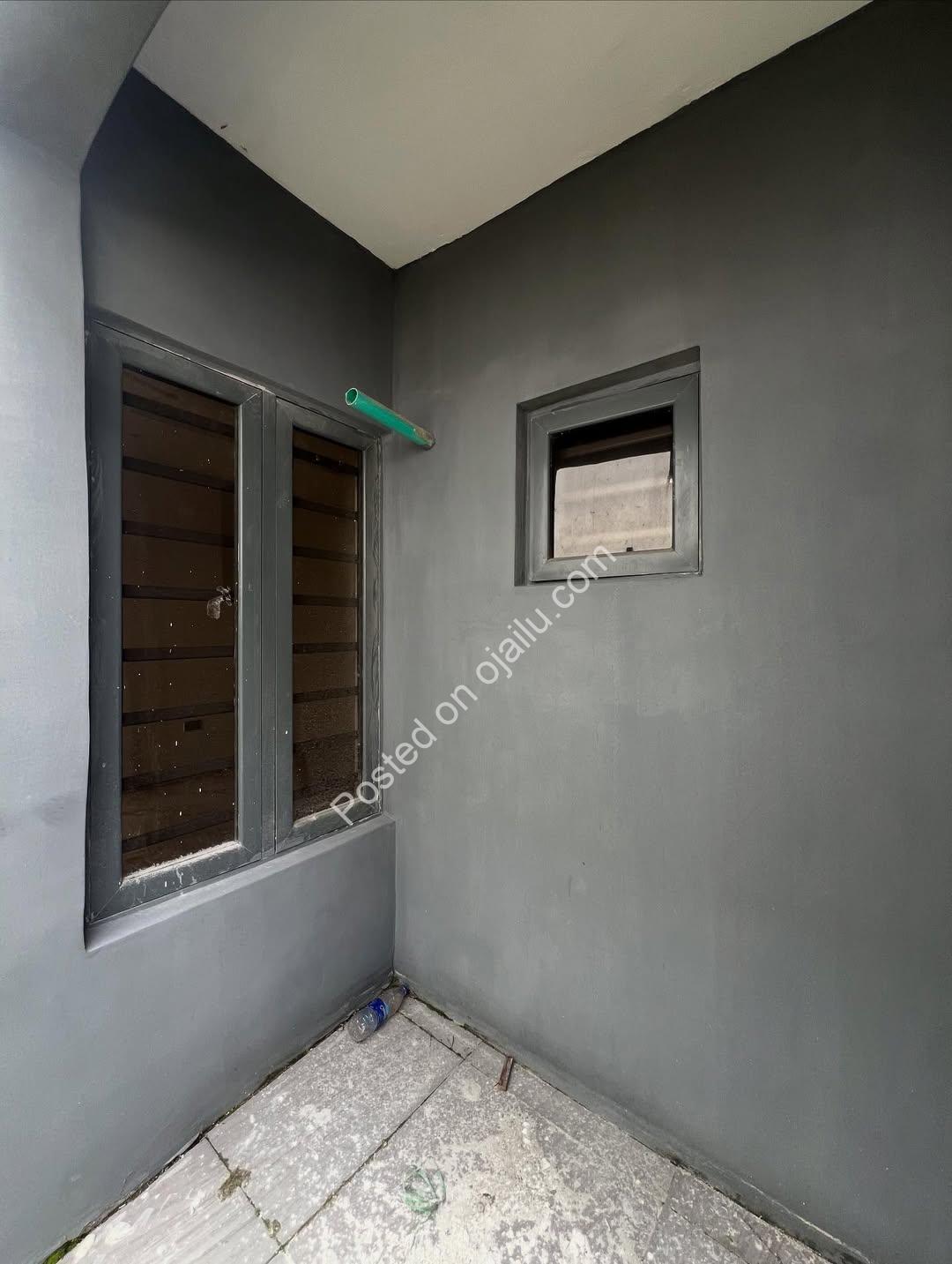 Stunning 4-Bed Terrace Duplex with BQ in Ajah