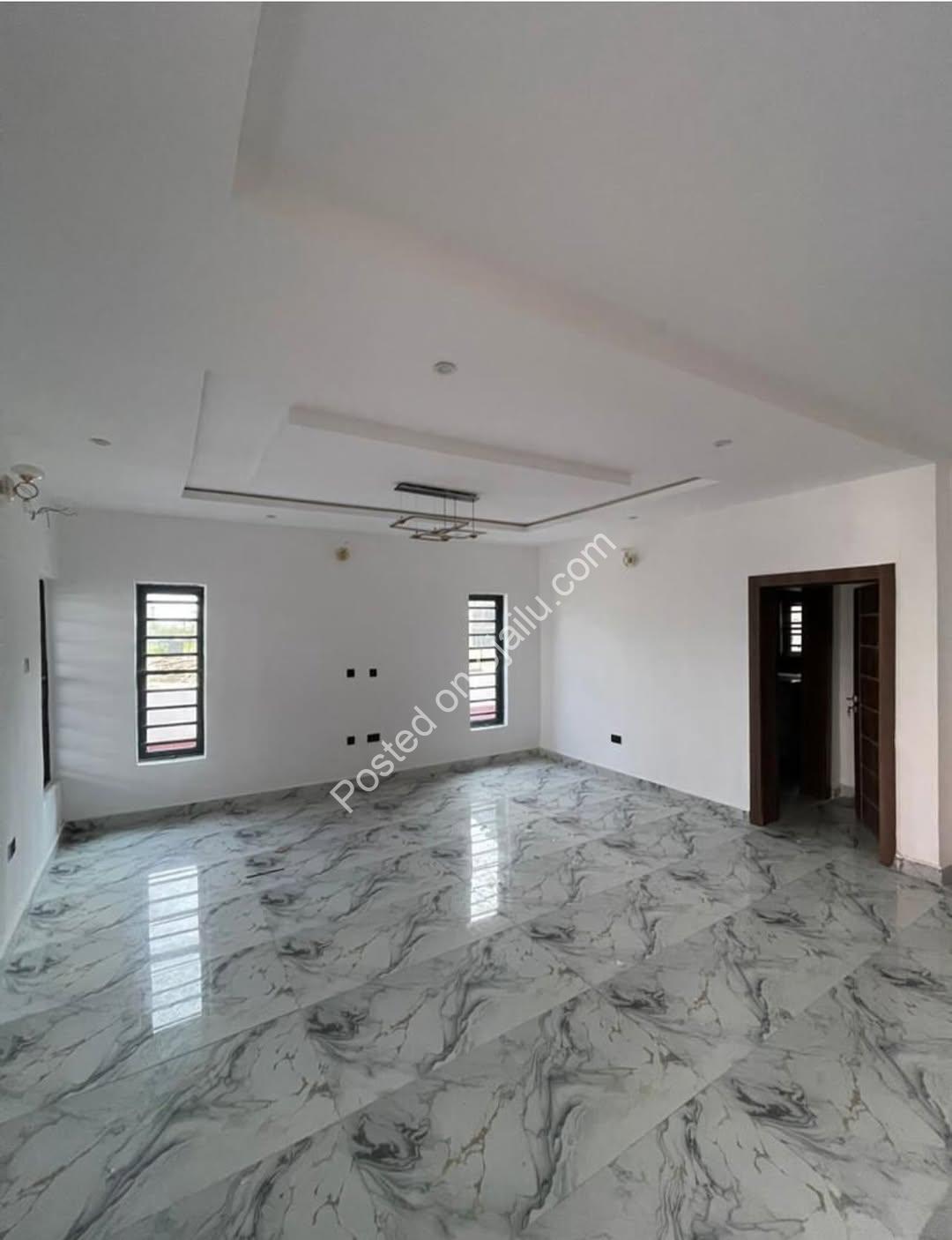 Lekki’s Newest Gem: 4-Bed Duplex with BQ & Stunning Views