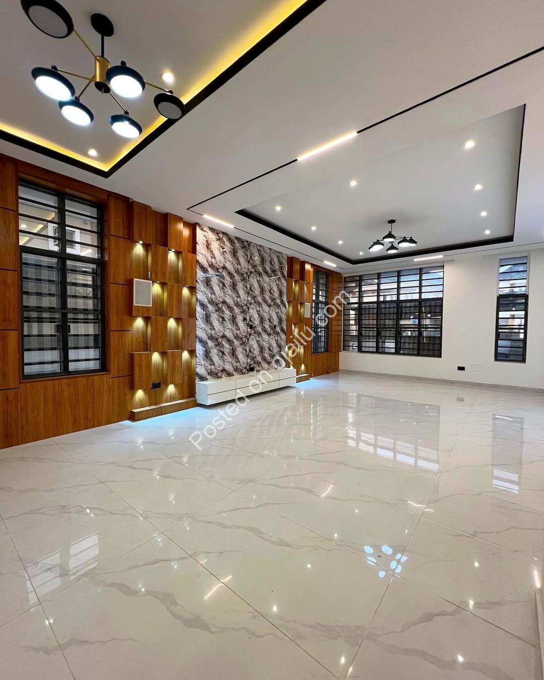 Chevron’s Finest: 5-Bedroom Haven with BQ