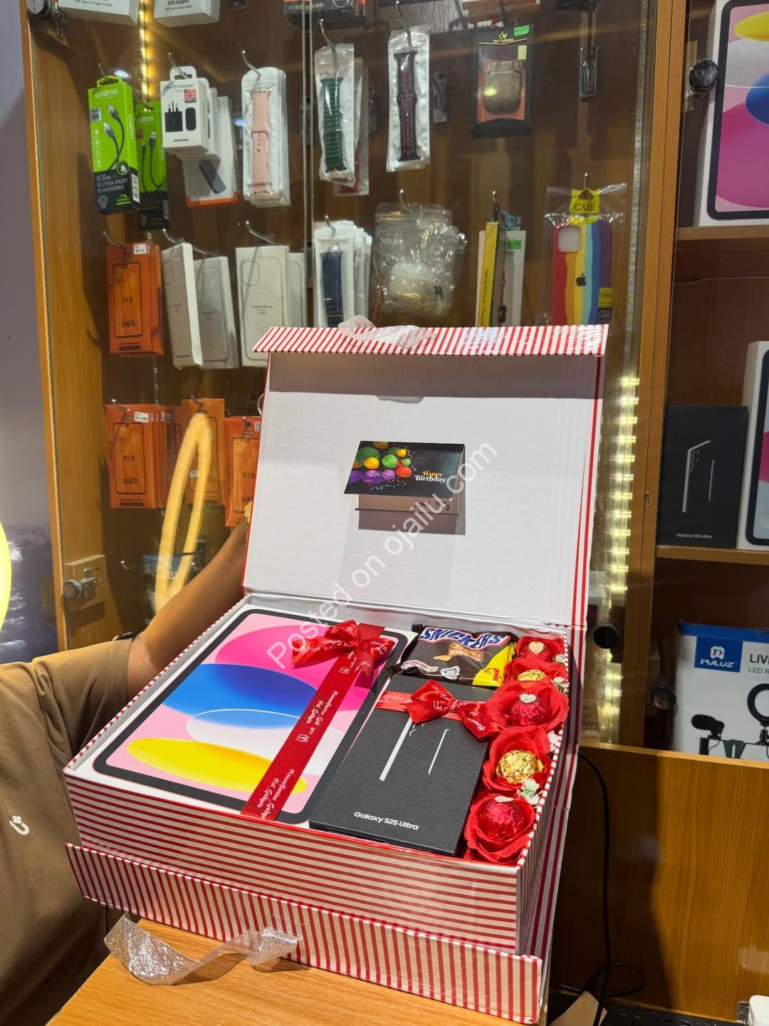 Tech Treasures for Valentine’s Heartfelt Surprises