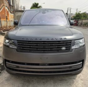 2023 Range Rover Vogue: 15k Miles