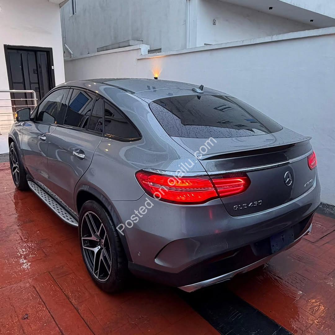 Luxury Loaded 2016 GLE450: Full Options, Impeccable