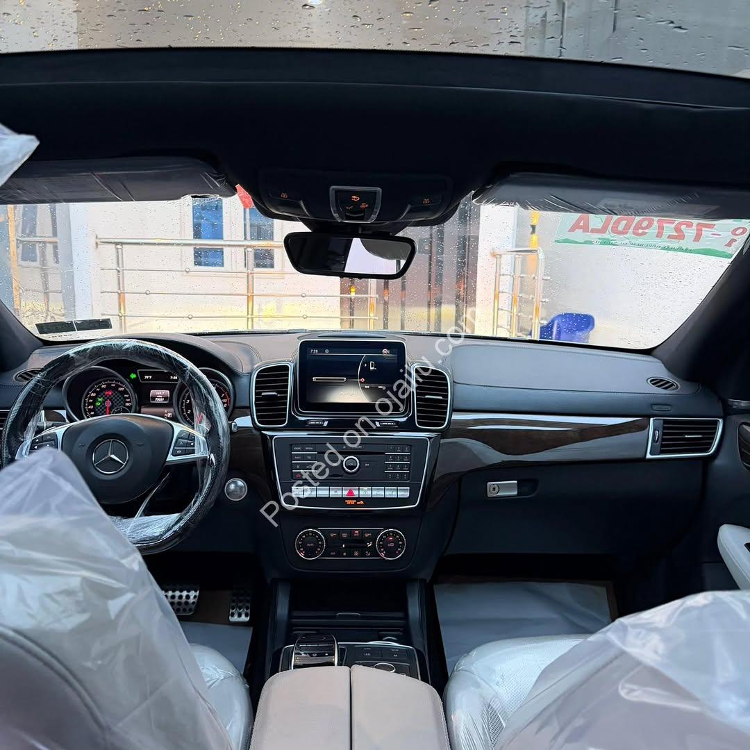 Luxury Loaded 2016 GLE450: Full Options, Impeccable