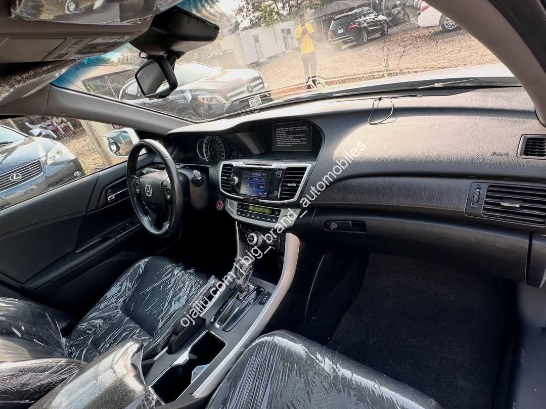 Luxury V6 Power: 2014 Honda Accord Touring