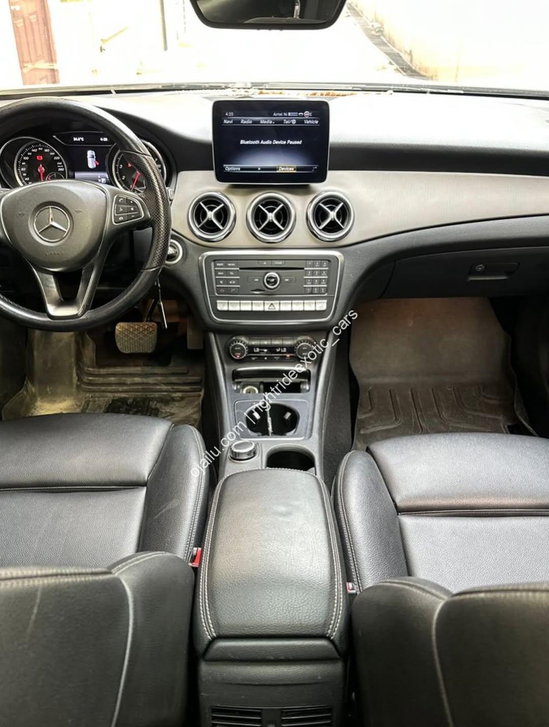 Luxury GLA 250: Low Miles, Panoramic Roof, Immaculate