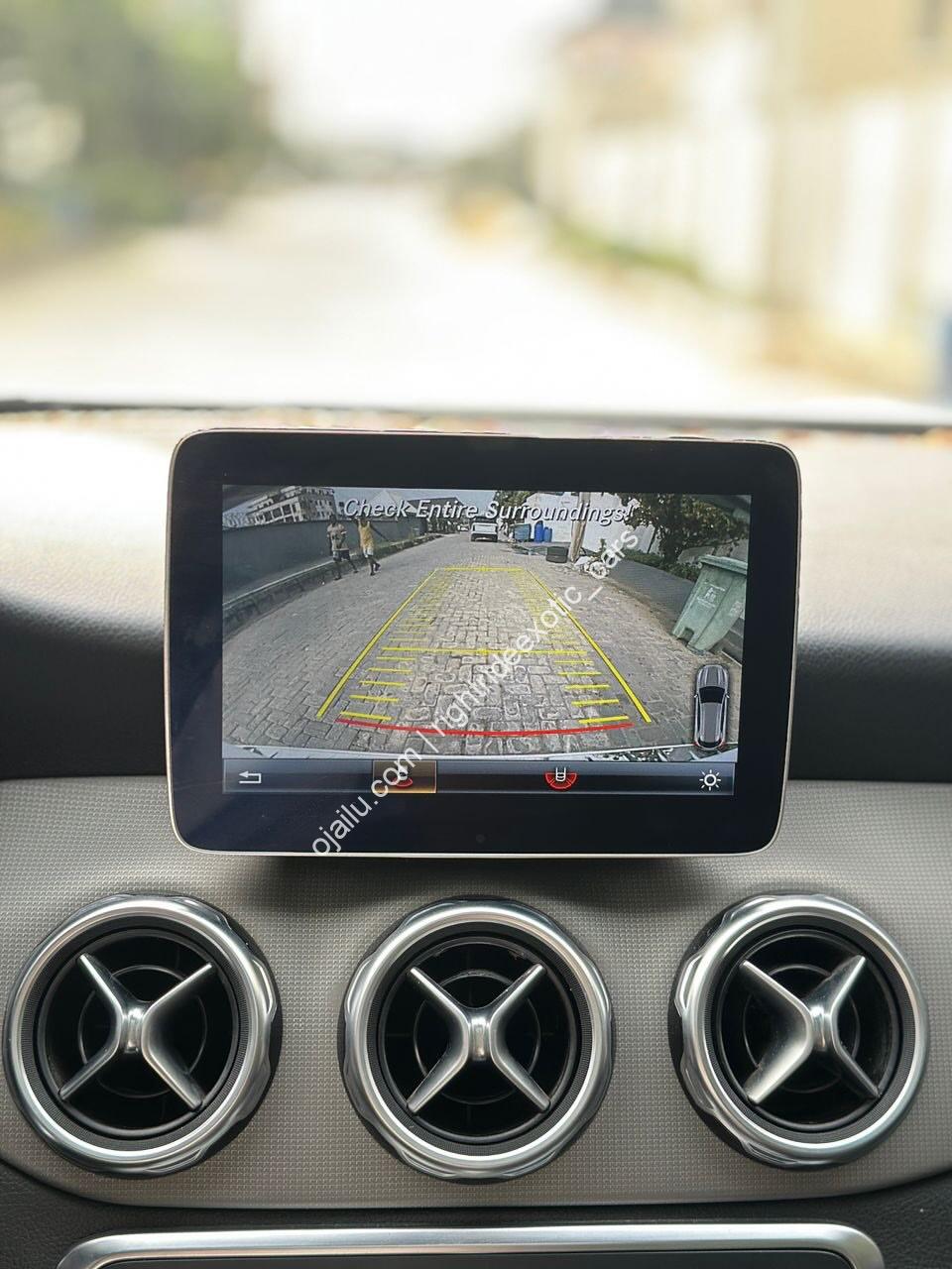 Luxury GLA 250: Low Miles, Panoramic Roof, Immaculate