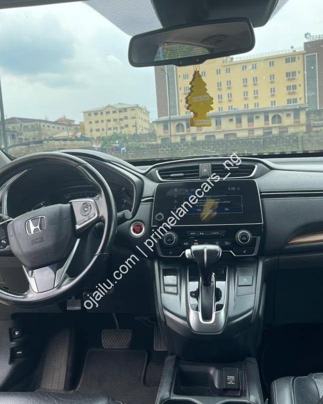 2018 Honda CR-V: Spacious, Efficient & Immaculate