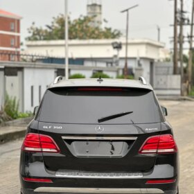 Luxury Awaits: 2016 GLE-350 4MATIC