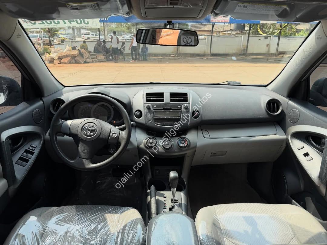 2009 Toyota RAV4: Accident-Free & Ready to Roll