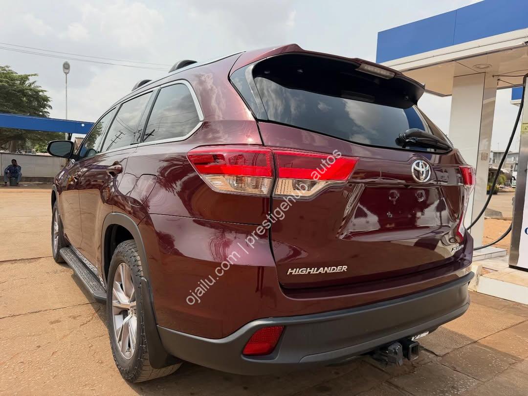 2015 Toyota Highlander XLE: Accident-Free & Ready
