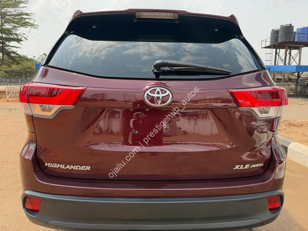 2015 Toyota Highlander XLE: Accident-Free & Ready