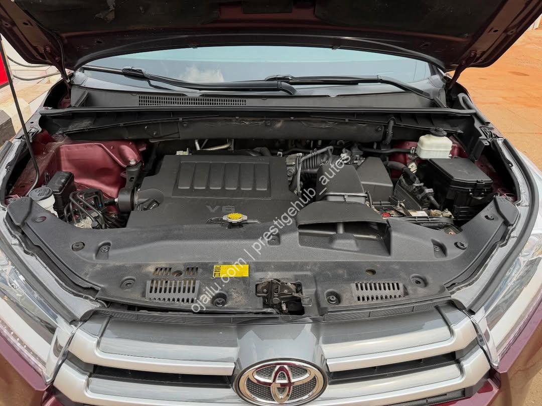 2015 Toyota Highlander XLE: Accident-Free & Ready