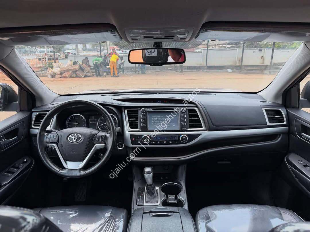 2015 Toyota Highlander XLE: Accident-Free & Ready