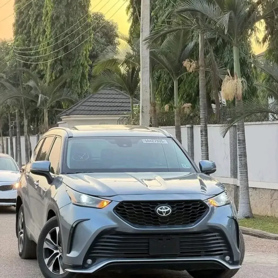 Luxury 2023 Highlander: Your Abuja Status Upgrade