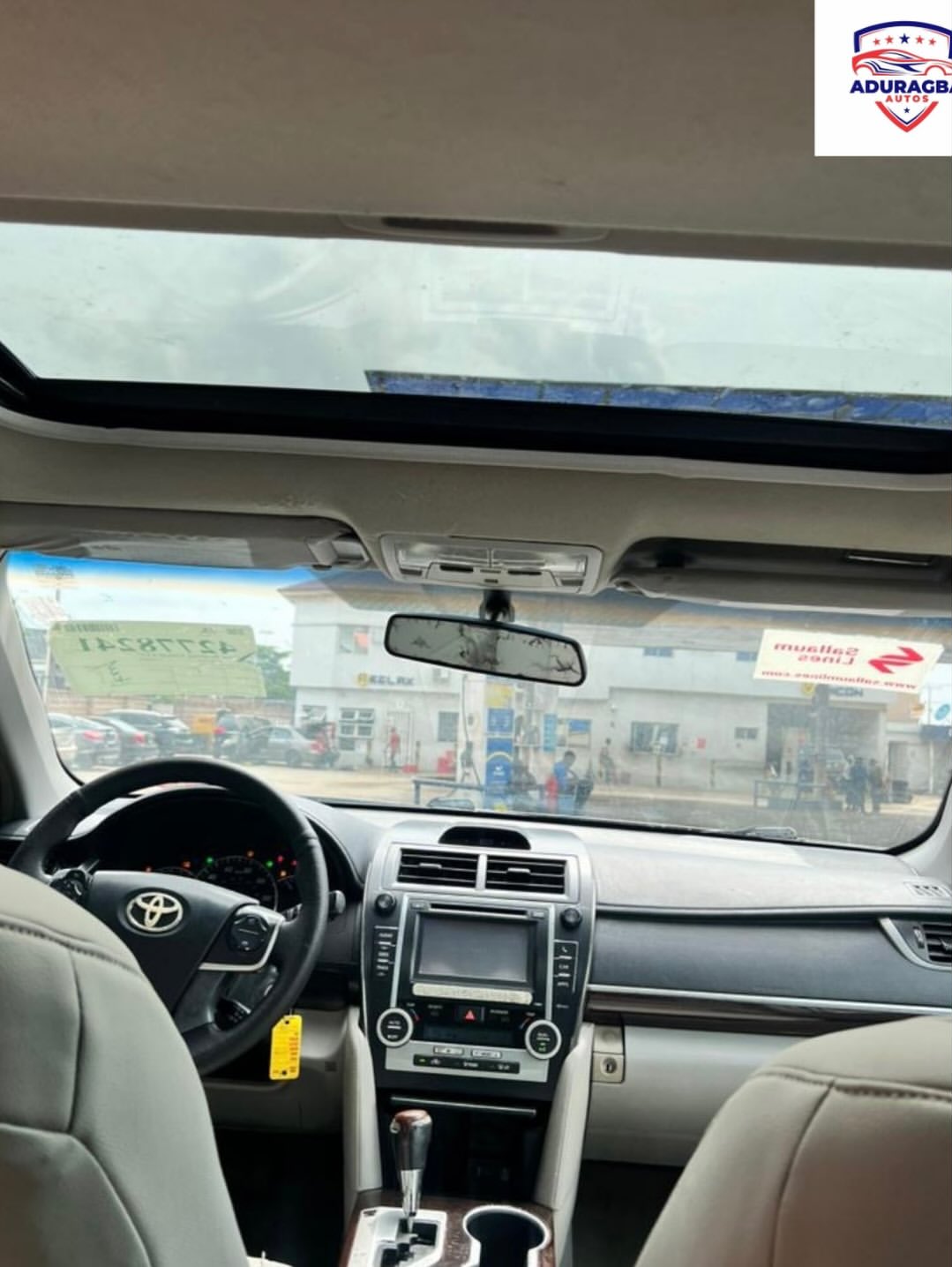 2012 Toyota Camry XLE: V4 Power, Prime Magodo Spot