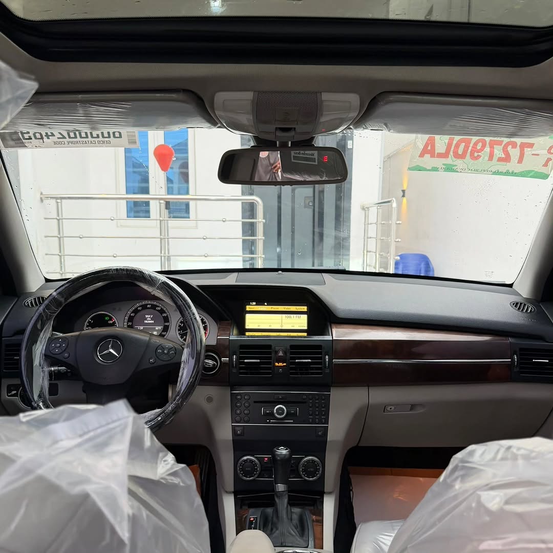 Fully Loaded 2012 Mercedes GLK 350 – Immaculate