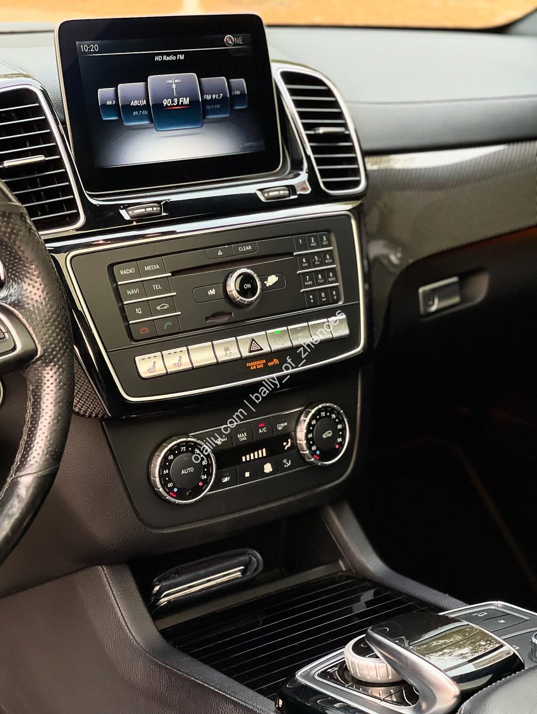 Twin-Turbo AMG Luxury: 2017 GLE43