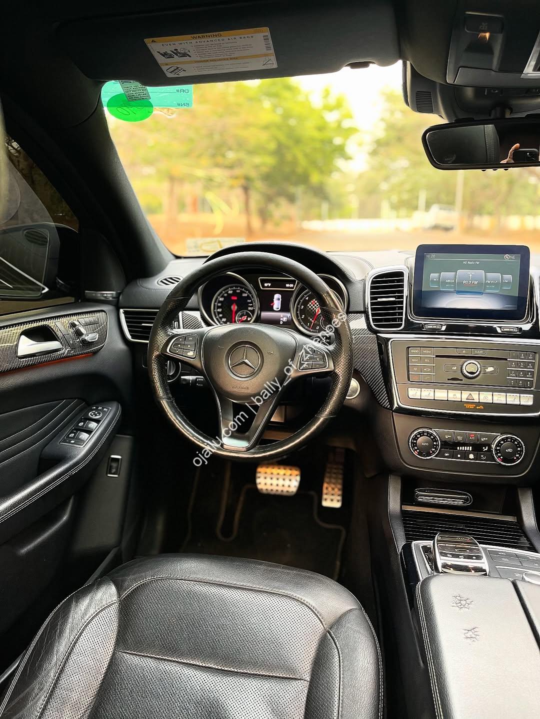 Twin-Turbo AMG Luxury: 2017 GLE43