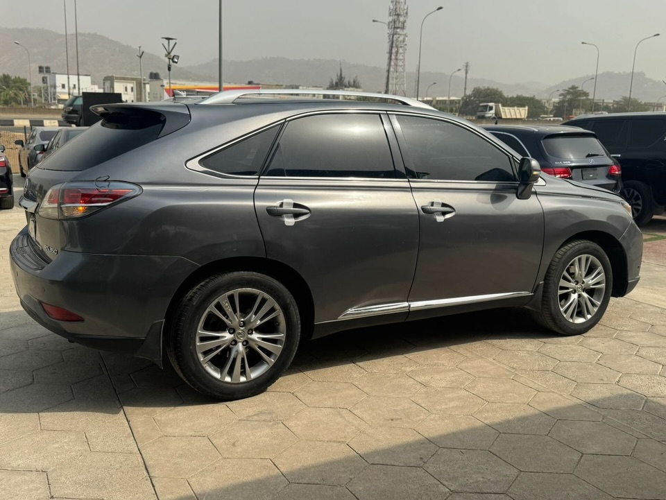 Unregistered Lexus RX350: Drive Now, No Stories
