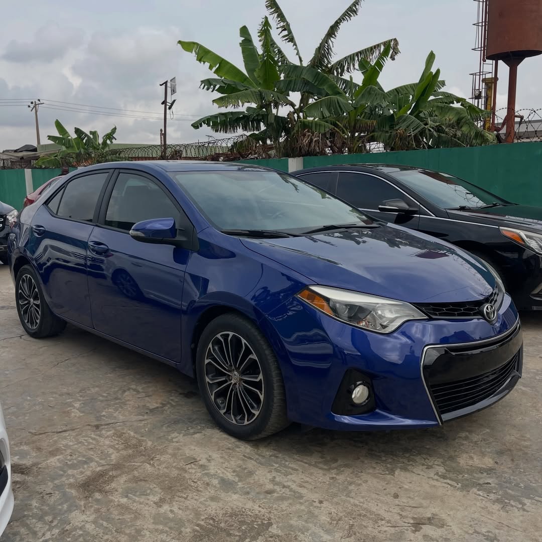 Flawless 2014 Corolla Sport: Clean & Ready