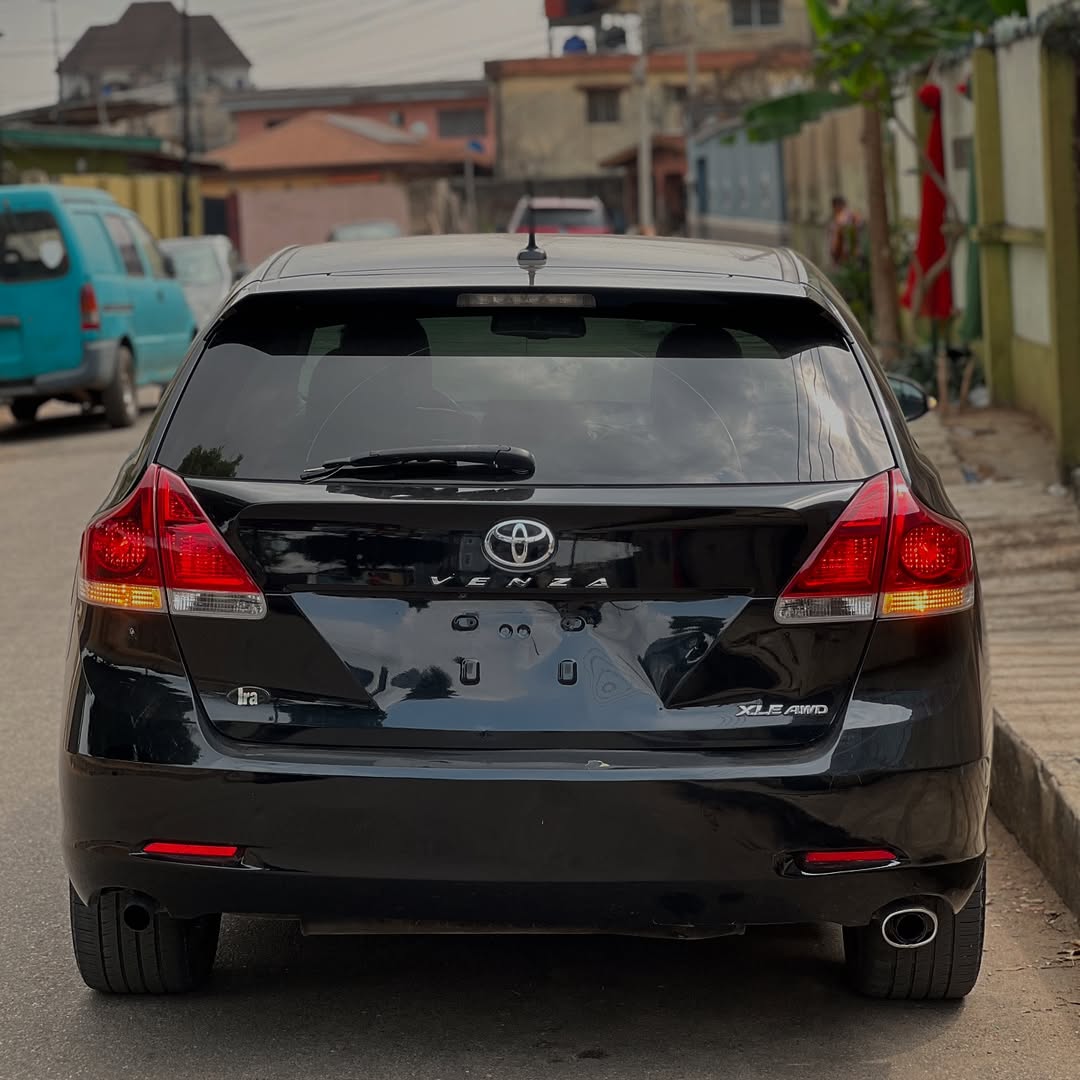 Pristine 2014 Venza: 100% Accident-Free, Ready to Drive