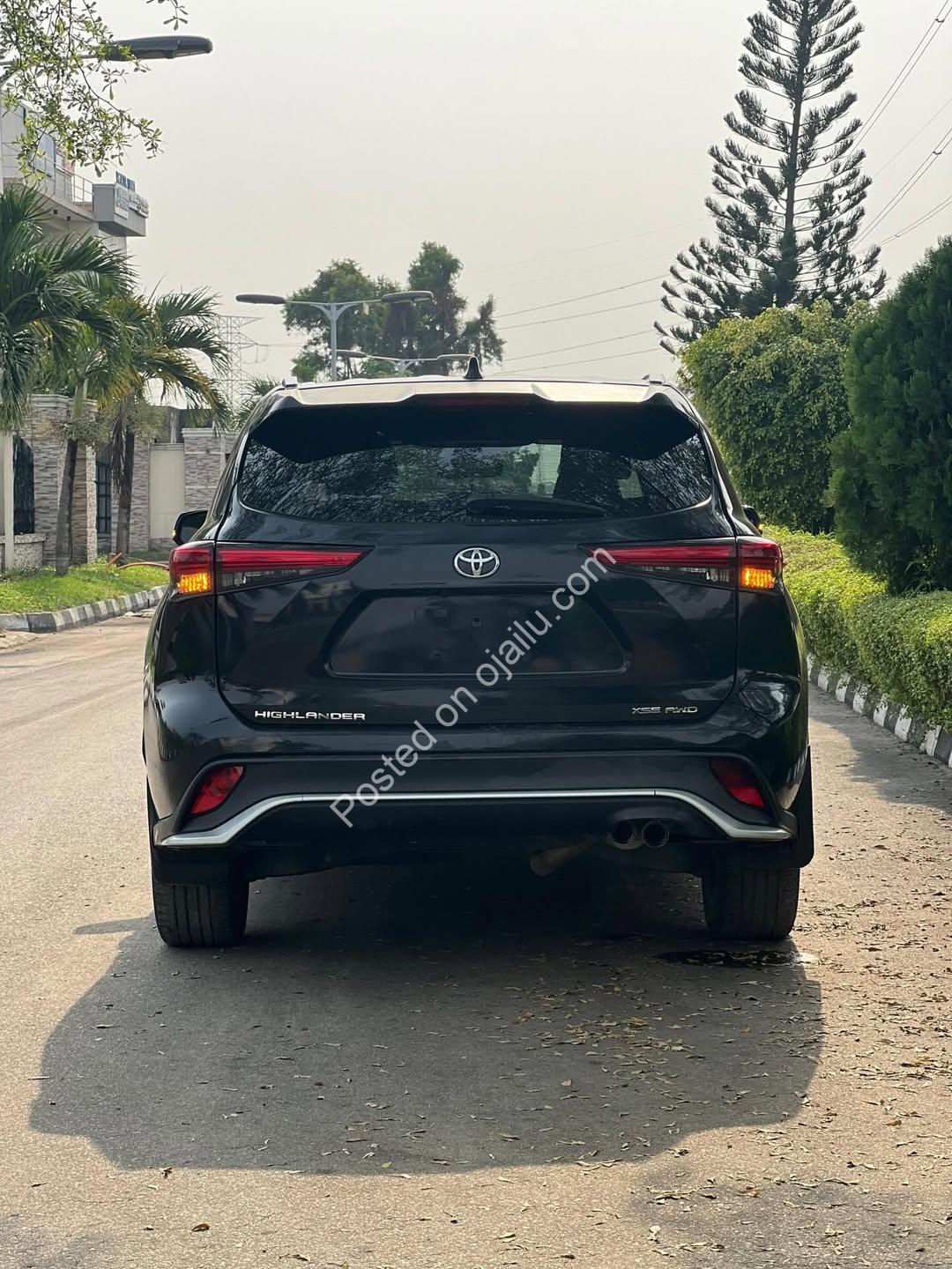 2022 Highlander XSE: Full Option Luxury, Accident-Free