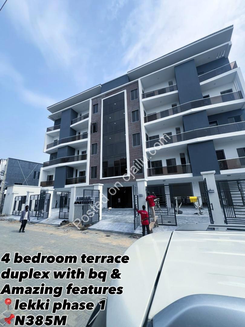 Lekki’s Finest: 4-Bedroom Haven with Cinema & Elevator