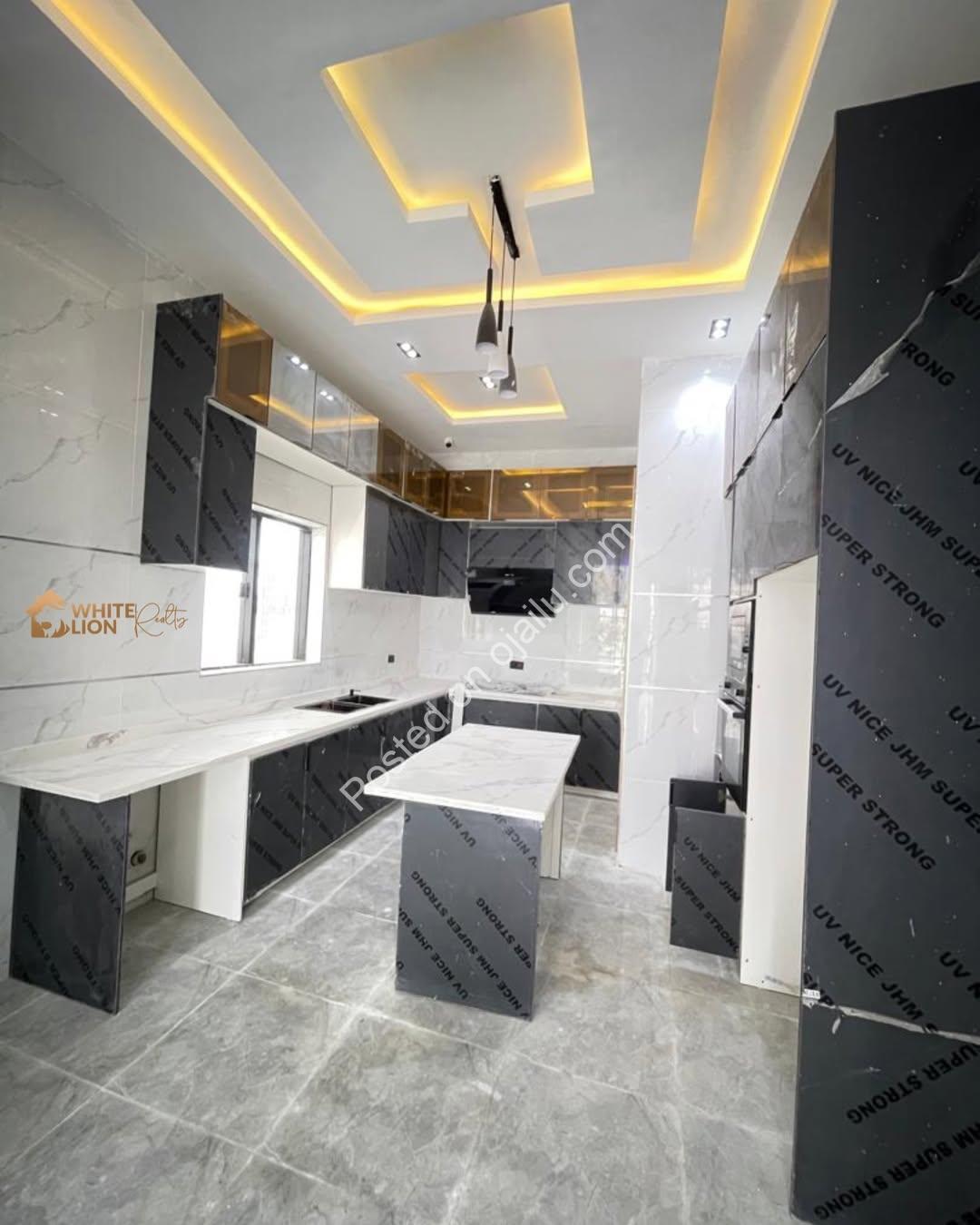 Sleek 4-Bed Duplex with Resort-Style Pool in Chevron