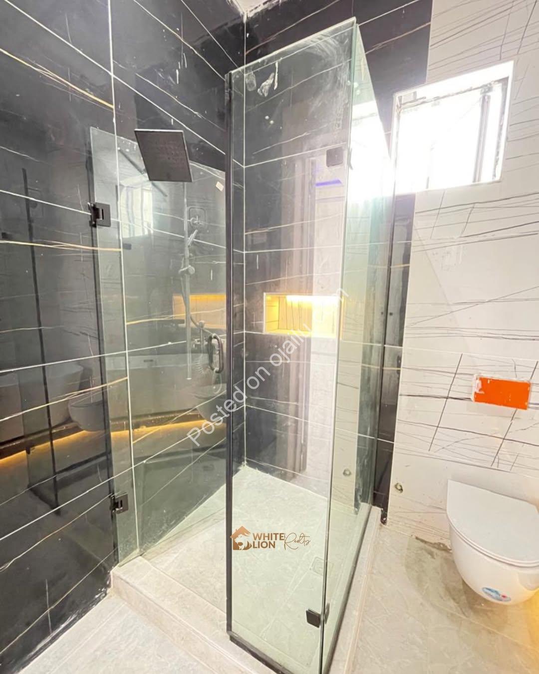 Sleek 4-Bed Duplex with Resort-Style Pool in Chevron