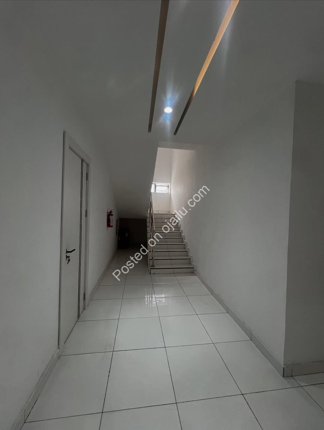 Lekki’s Finest: 2BR Haven with Pool & BQ