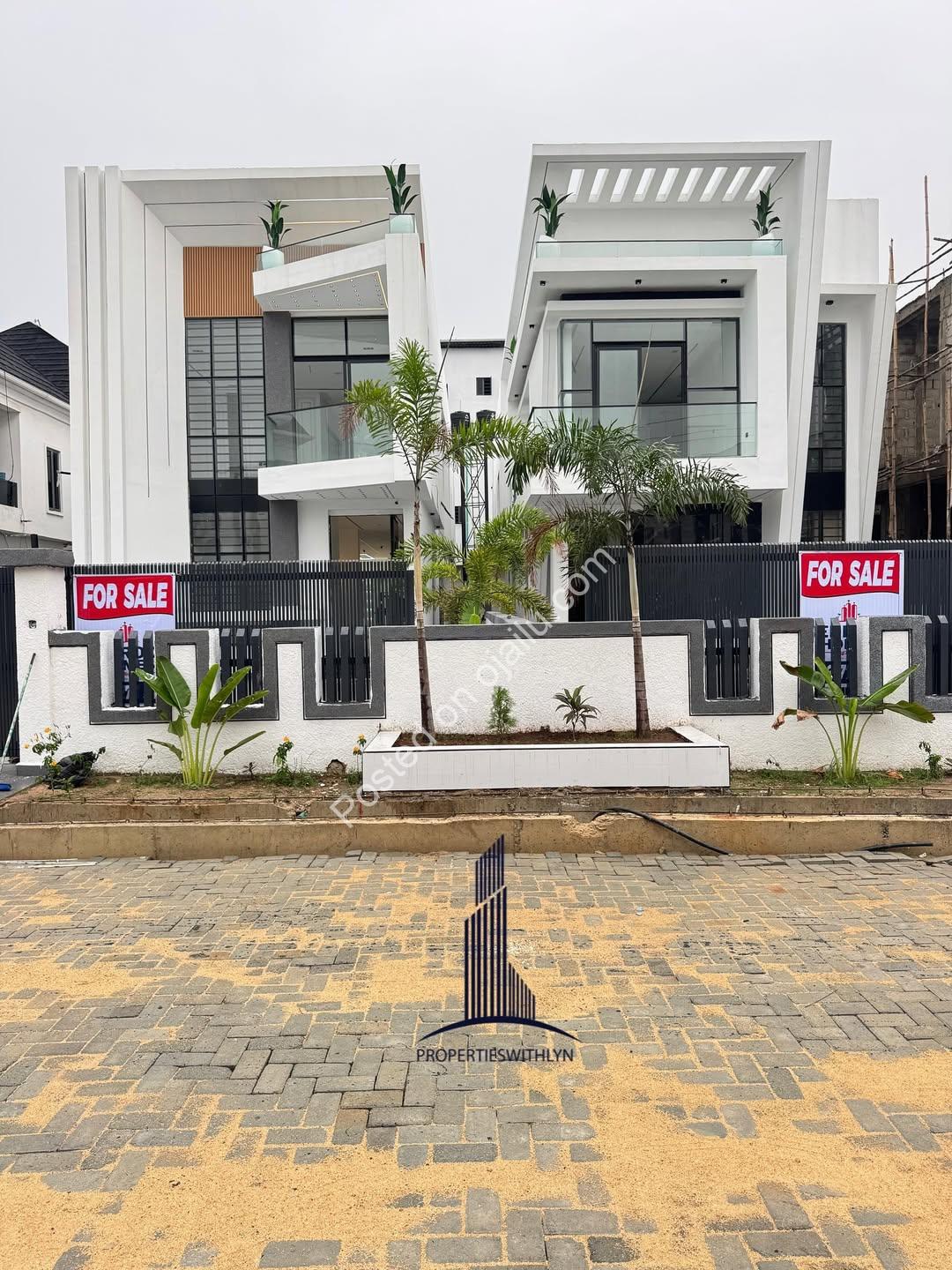 Lekki’s Ultimate 5-Bed Haven with Private Pool