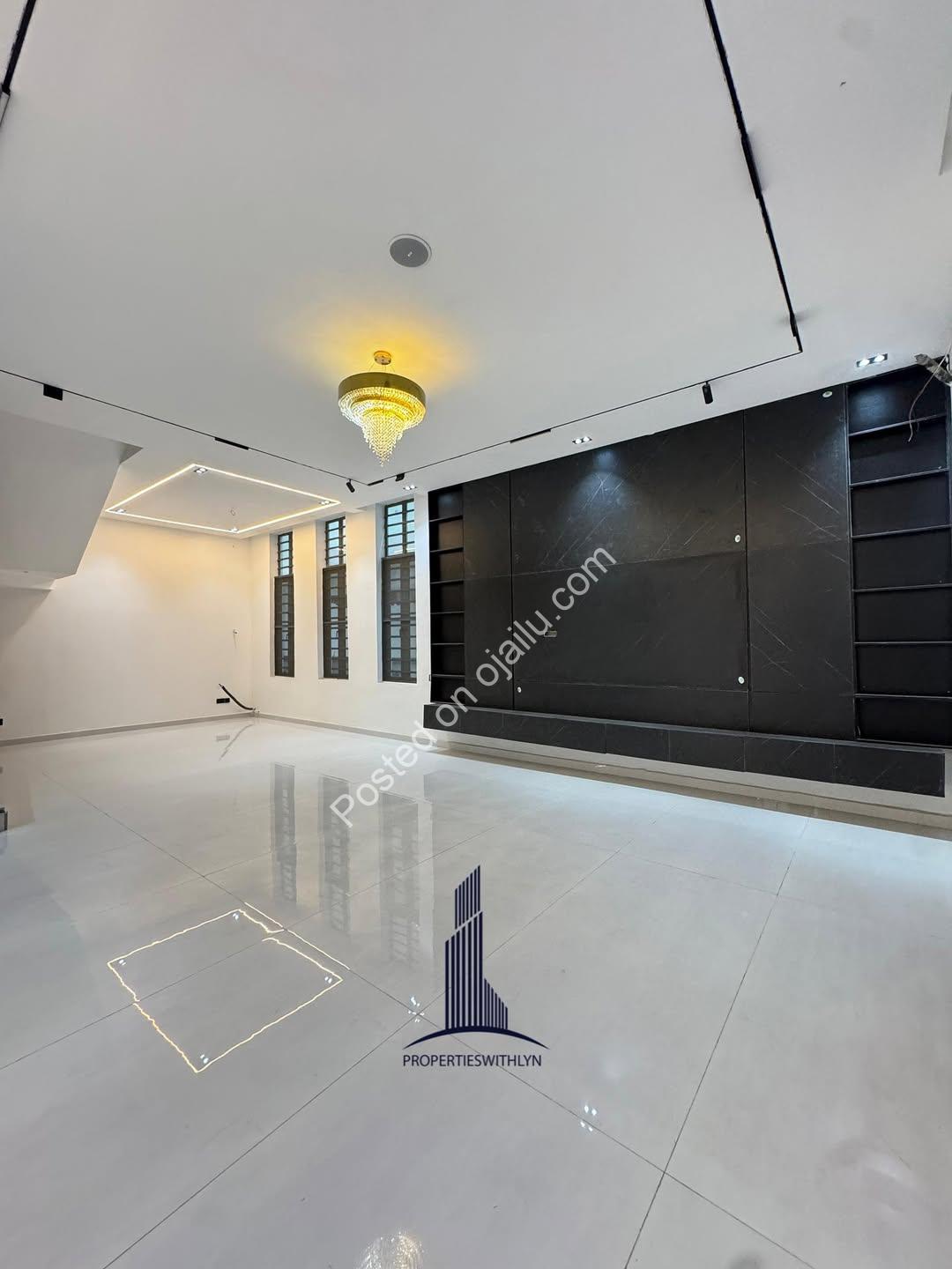 Lekki’s Ultimate 5-Bed Estate with Private Cinema & Pool