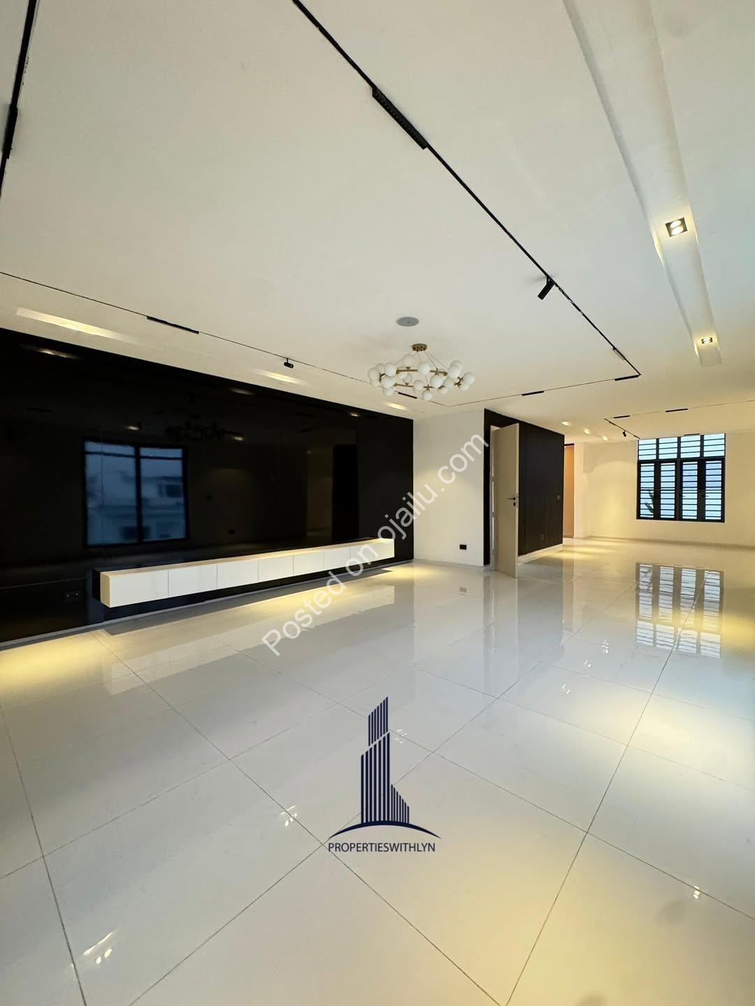 Lekki’s Ultimate 5-Bed Estate with Private Cinema & Pool