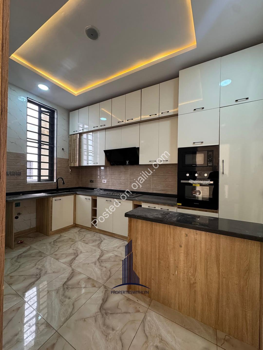 Stunning 3-Bed Duplex with Solar Power & Spacious Quarters in Sangotedo