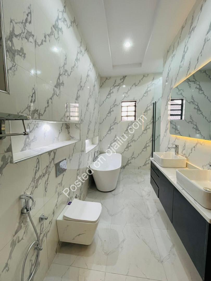 Adeniyi Jones Gem: 5BR Duplex with BQ & Luxury Finishes
